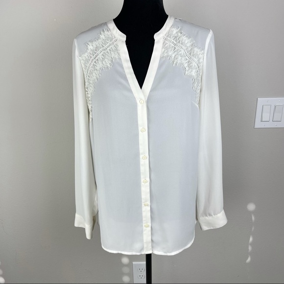 Worthington Ivory Long sleeve button down blouse - Picture 3 of 13
